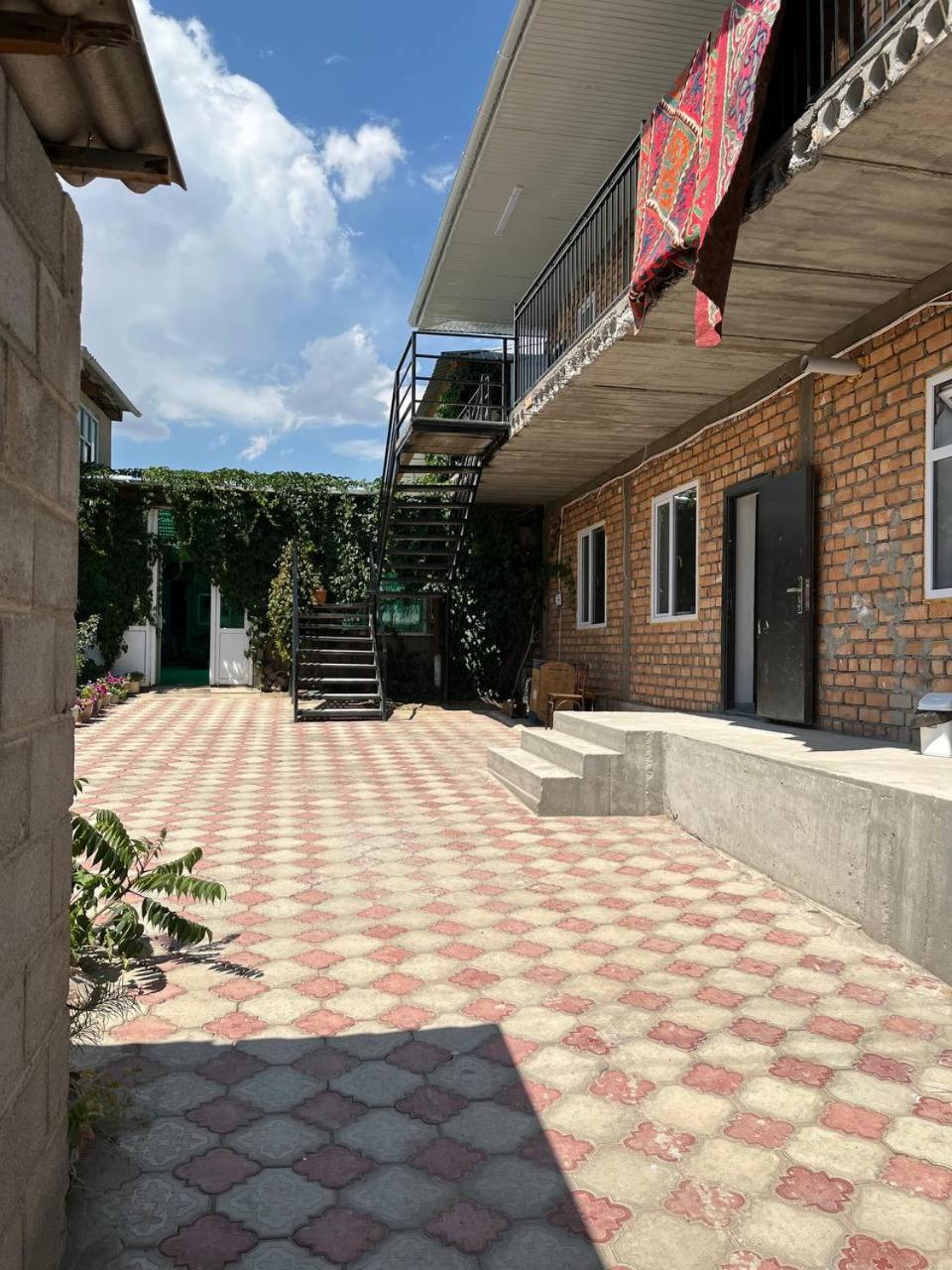 "Bilim" Guest House Tamchy Exteriér fotografie