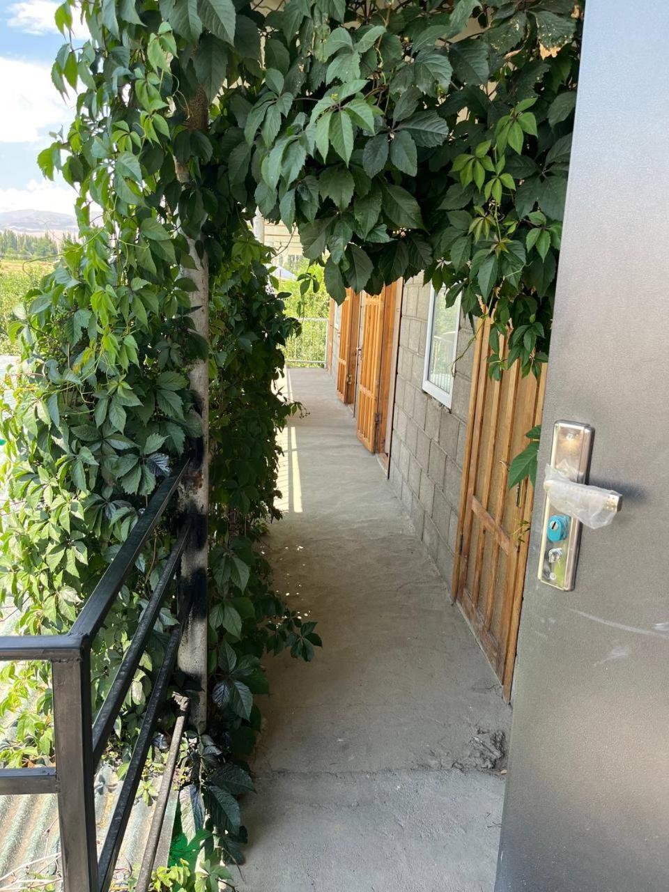 "Bilim" Guest House Tamchy Exteriér fotografie